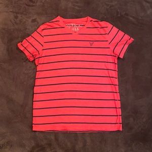 American eagle vneck tshirt